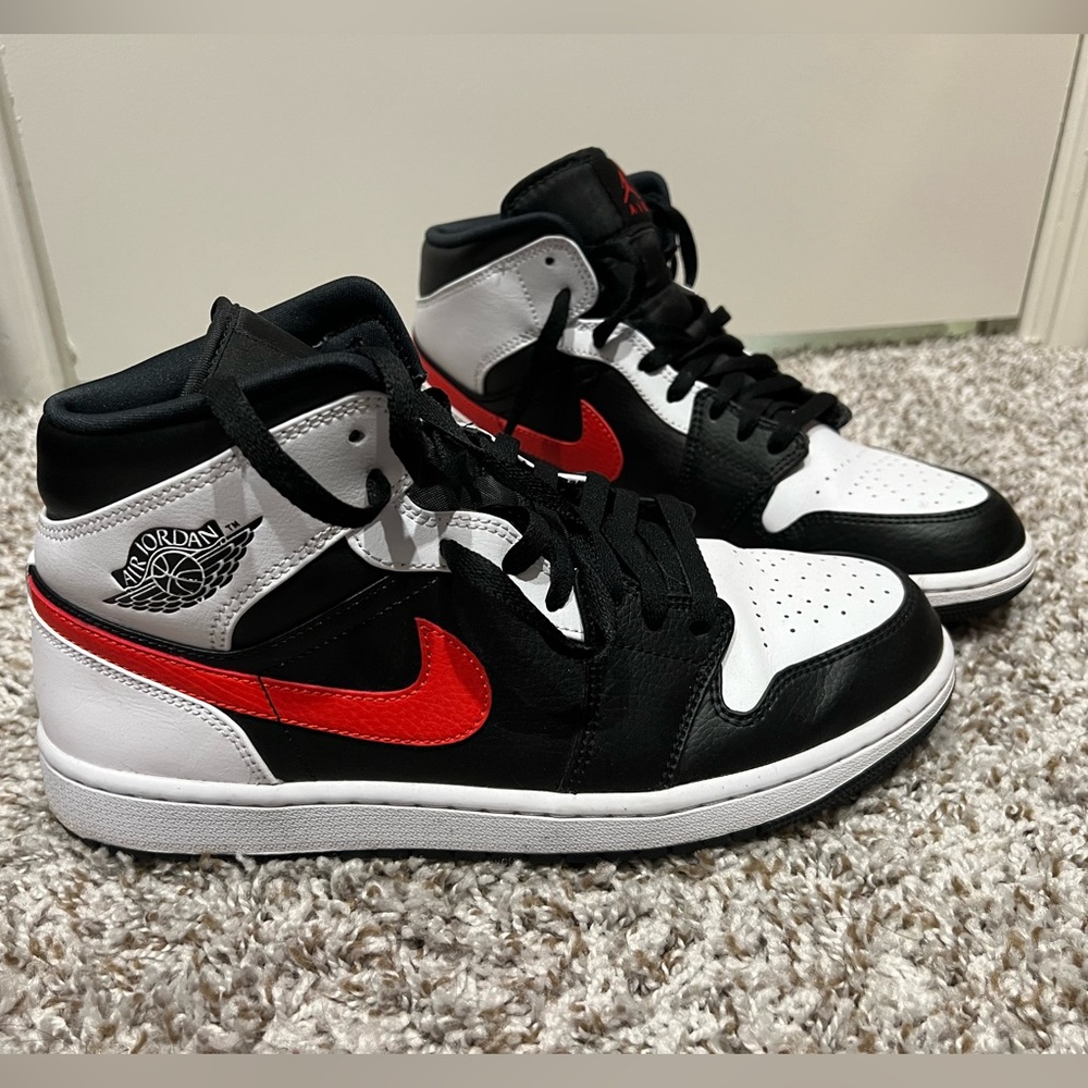 Nike Air Jordan 1
